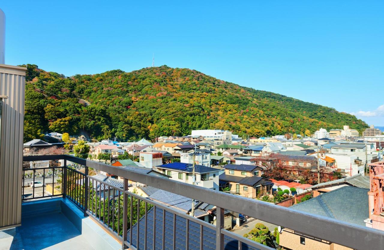 Hostel Coliberty Tokushima Esterno foto